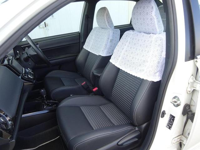 TOYOTA COROLLA AXIO HYBRID G WxB 2018