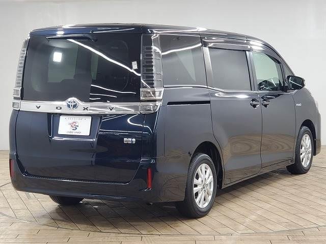 TOYOTA VOXY HYBRID X 2018