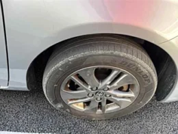 TOYOTA SIENTA 2019 silver