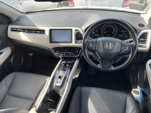 HONDA VEZEL HYBRID Z