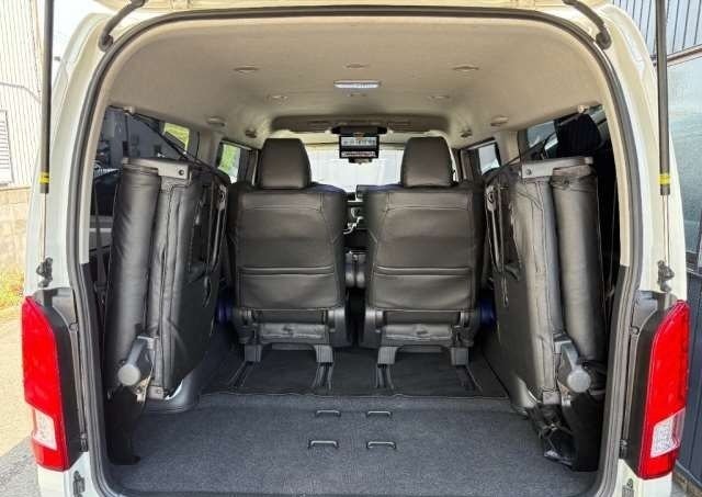 TOYOTA HIACE WAGON 2019