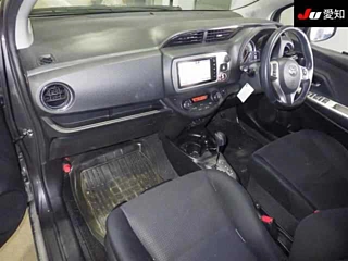 TOYOTA VITZ 2015 grey
