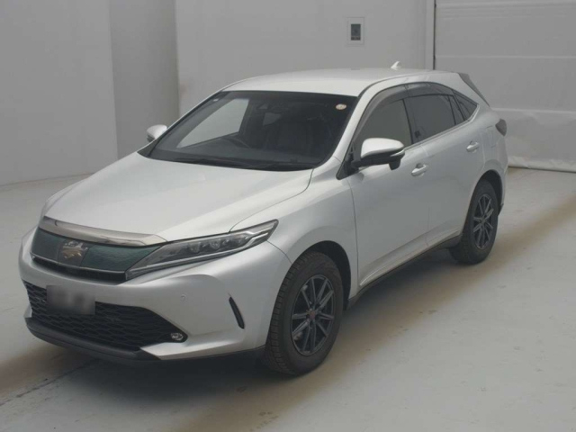 TOYOTA HARRIER 2017