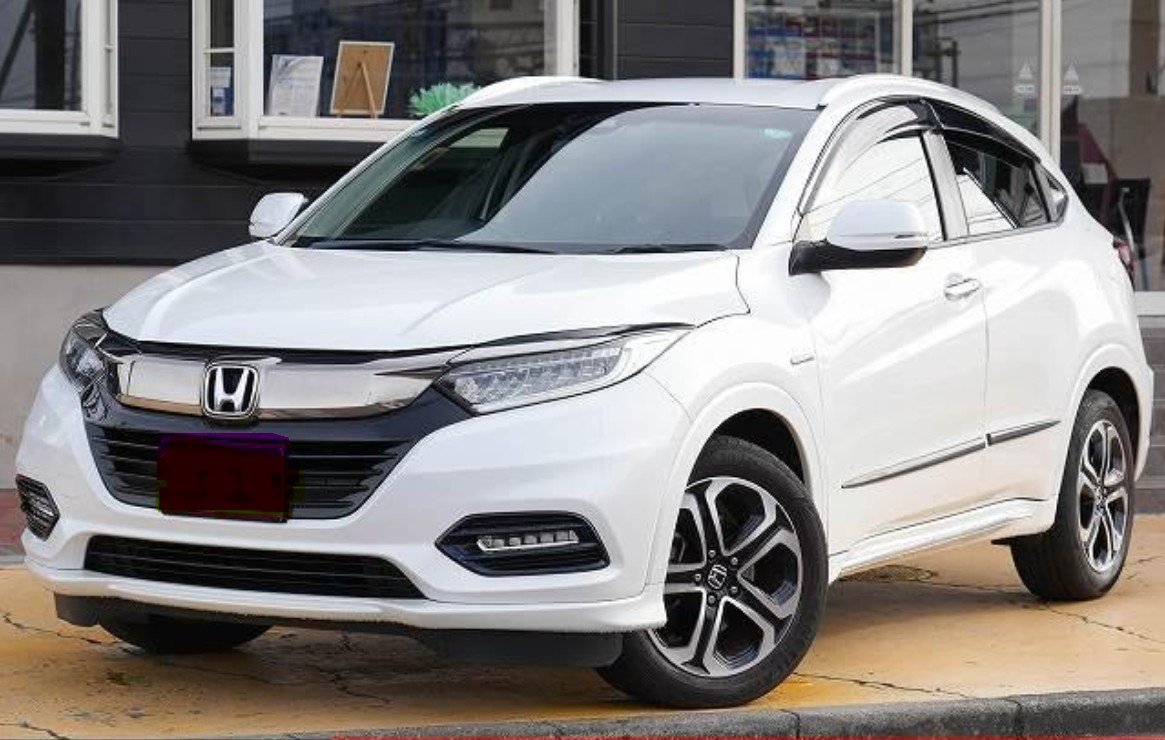 HONDA VEZEL 2018 PEARL WHITE