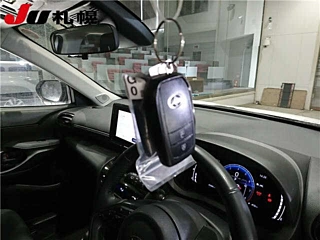TOYOTA YARIS CROSS 2024 white