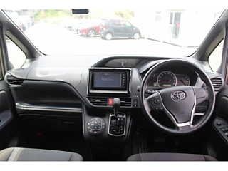 TOYOTA NOAH 2017 BROWN