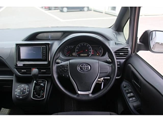 TOYOTA NOAH 2017 BROWN