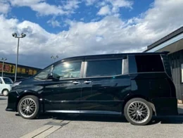 TOYOTA VOXY 2017 BLACK M