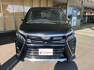TOYOTA VOXY 2020 BLACK