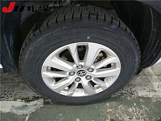 TOYOTA YARIS CROSS 2024 white