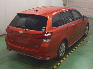 TOYOTA COROLLA FIELDER 2017 orange