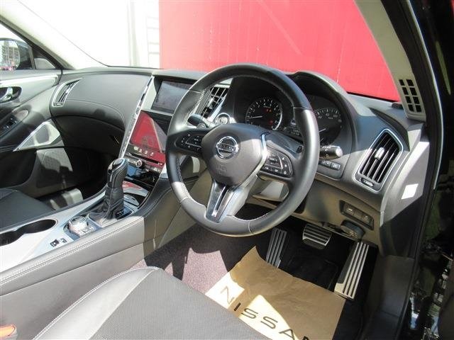 NISSAN SKYLINE 2022