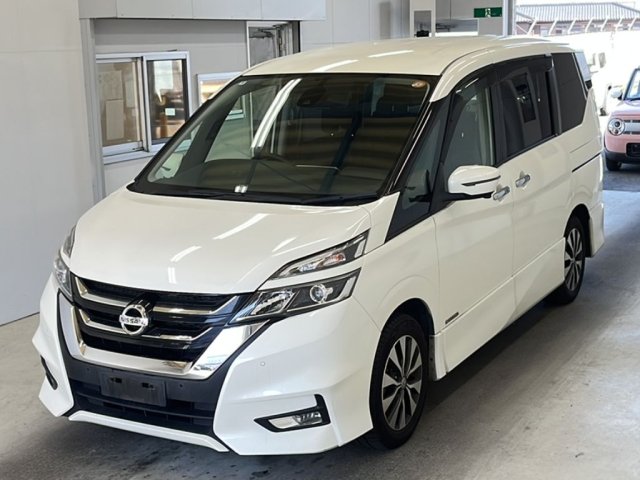 NISSAN SEREENA 2018