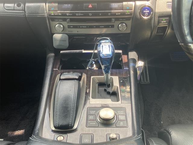 Lexus LS Hybrid 4WD - Image 12
