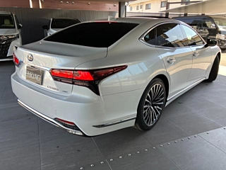 2025 Lexus LS Hybrid 4WD - Image 55