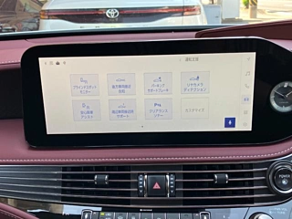 2025 Lexus LS Hybrid 4WD - Image 8