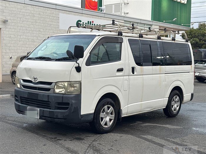 2009 Toyota Hiace Van