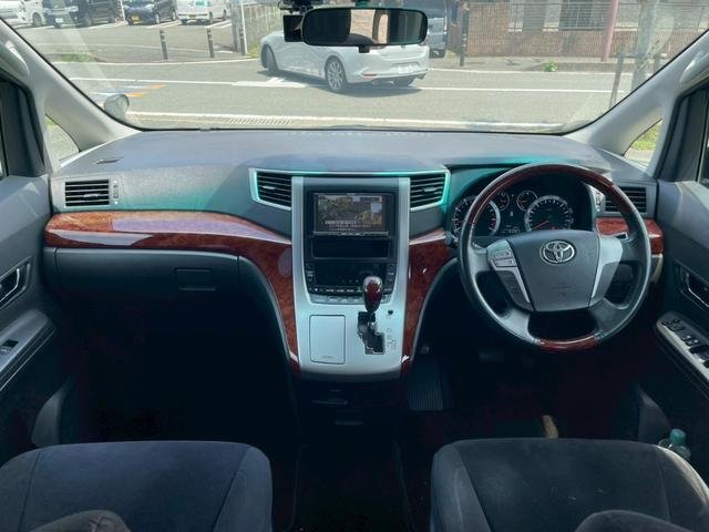 2010 Toyota Alphard