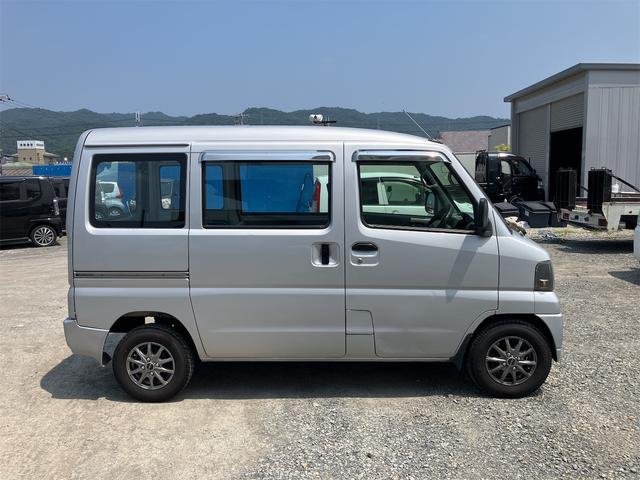 2014 Mitsubishi Minicab Van