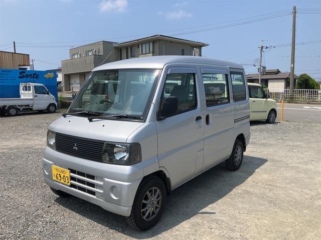 2014 Mitsubishi Minicab Van