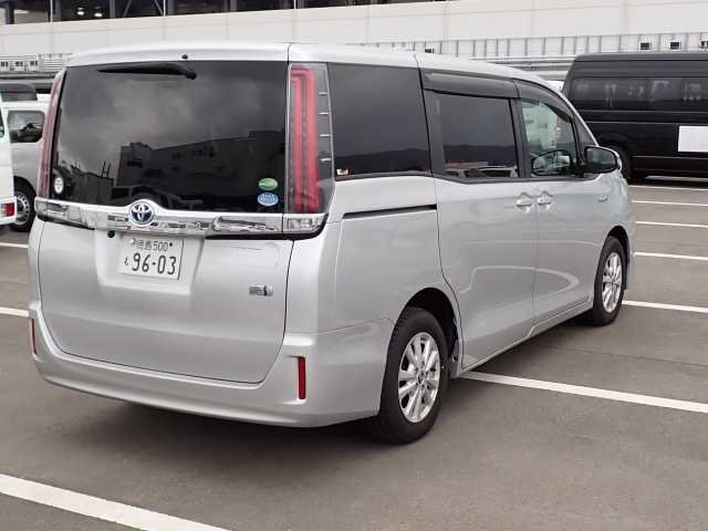 2018 Toyota Noah Hybrid X