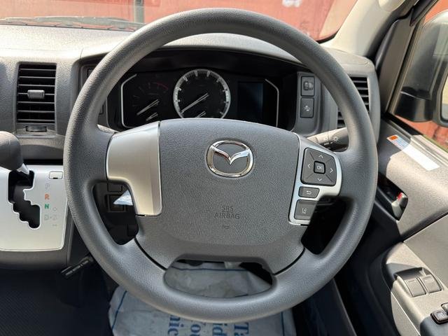 2025 Mazda Brawny Van 4WD