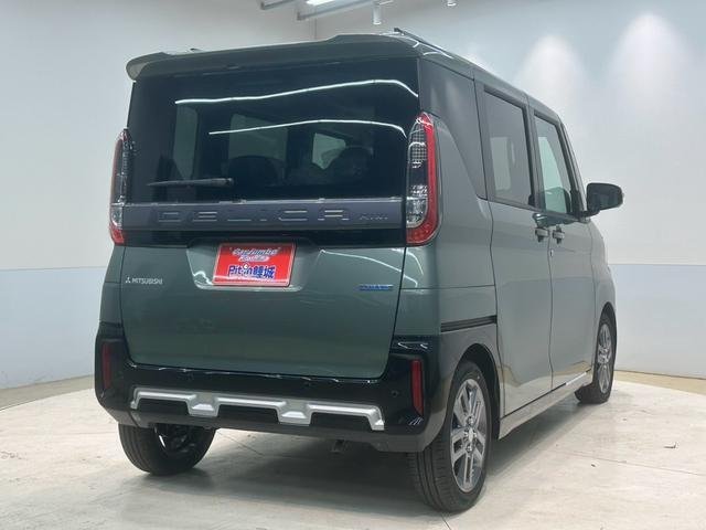 2025 Mitsubishi Delica Mini Hybrid