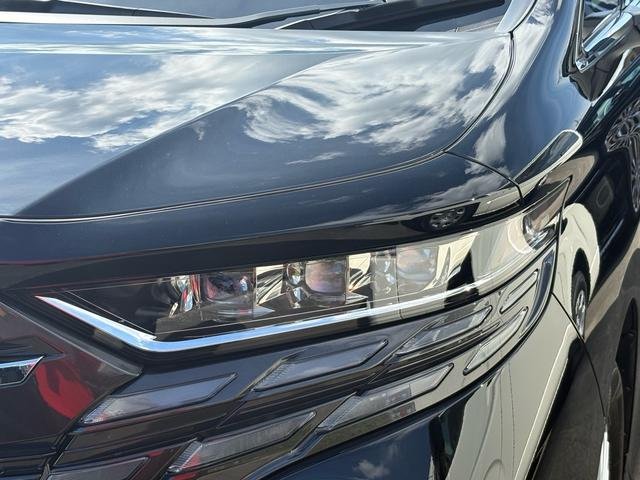 2026 Toyota Alphard Hybrid