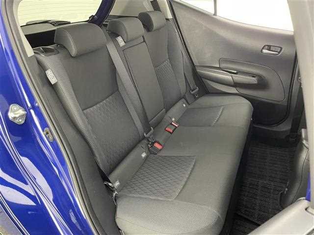 2022 Toyota Aqua Hybrid - Image 13