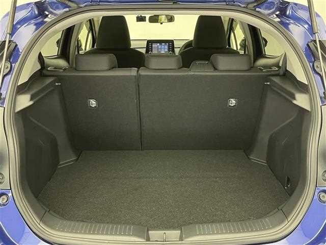 2022 Toyota Aqua Hybrid - Image 14