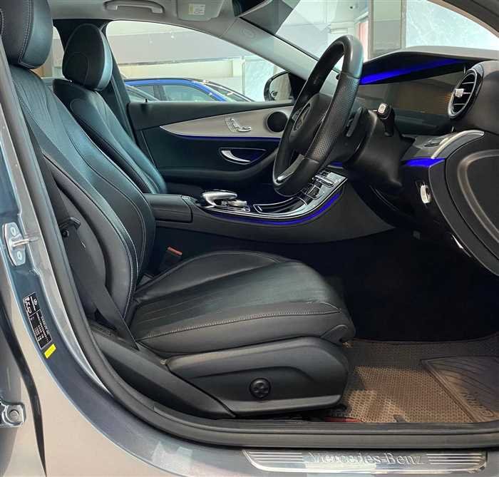 2017 Mercedes-Benz E-Class - Image 12