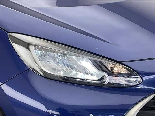 2022 Toyota Aqua Hybrid - Image 18