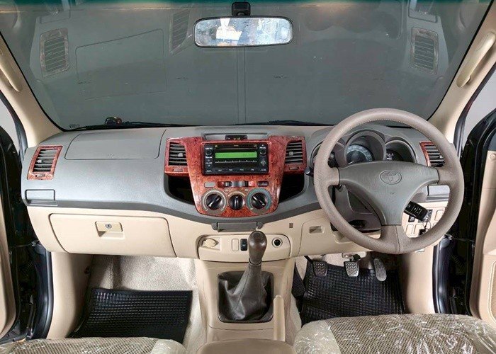 2009 TOYOTA HILUX VIGO E SMART CAB 3.0 2WD MT Black - Image 9