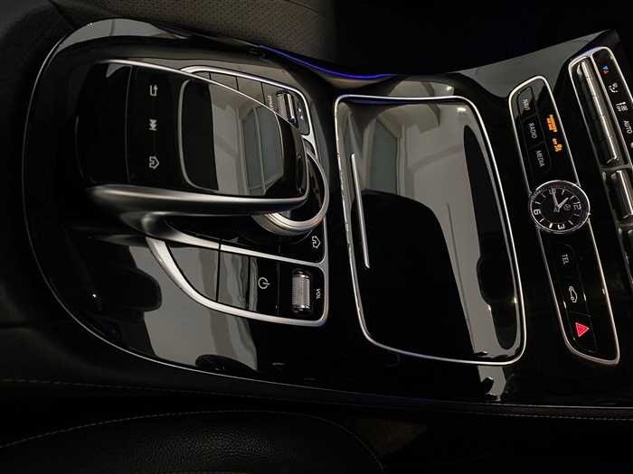 2017 Mercedes-Benz E-Class - Image 4