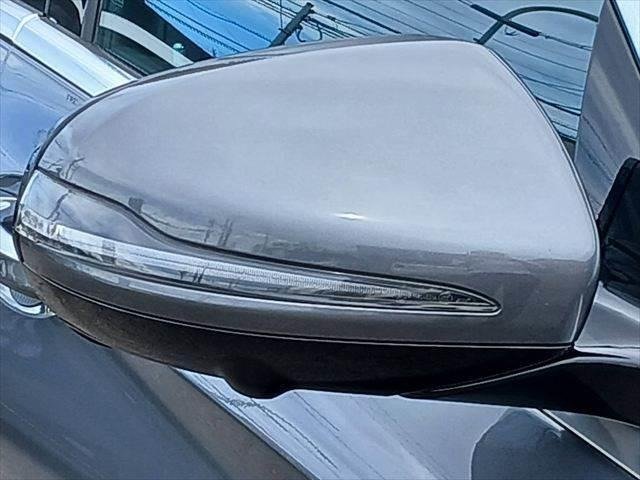 MERCEDES BENZ E-CLASS E200 AVANTGARDE SPORT - Image 24