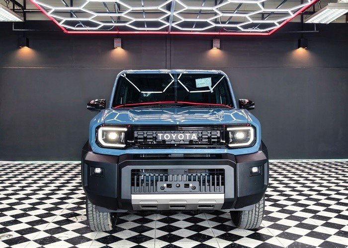 Toyota Land Cruiser 4WD