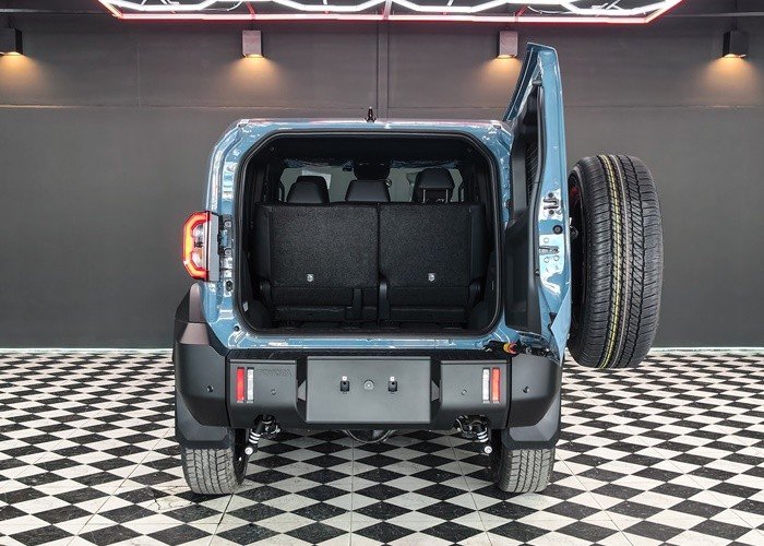 Toyota Land Cruiser 4WD