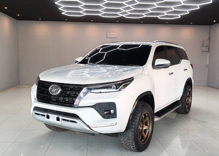 Toyota Legender 4WD