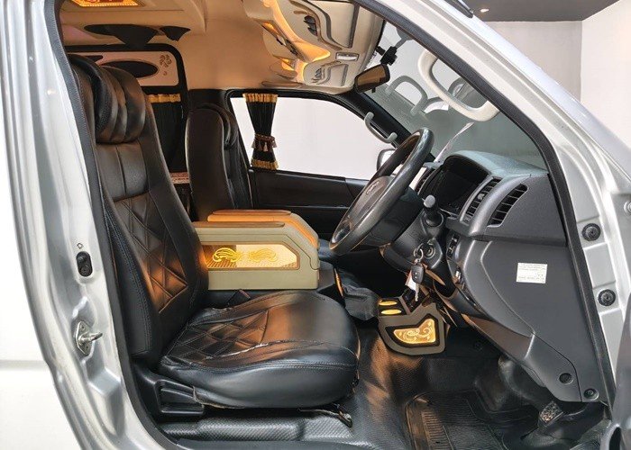 Toyota Van