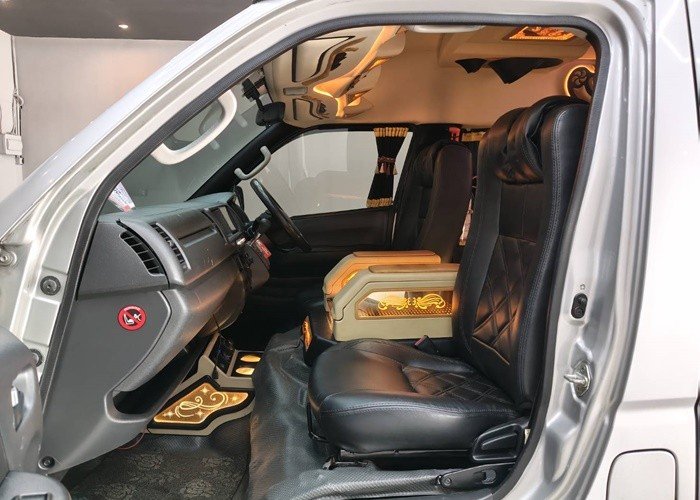 Toyota Van